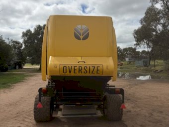 2014 New Holland RB 180 Superfeed Round Baler