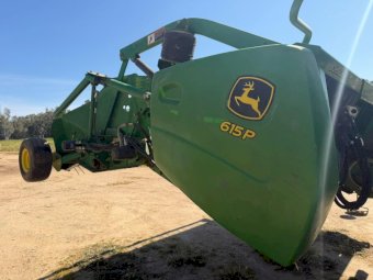 2011 John Deere 615P Canola Pickup Front
