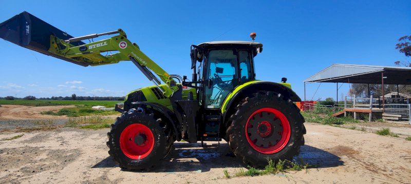2022 Claas Arion 630 Tractor with Loader