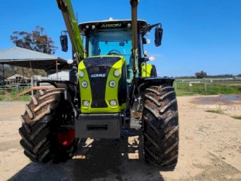 2022 Claas Arion 630 Tractor with Loader