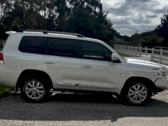 2015 Toyota Landcruiser Sahara Wagon