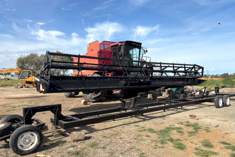 Case IH 1680 Axial Flow 4WD Header with Front and Trailer