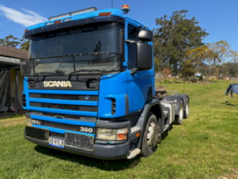 1999 Scania 124 Prime Mover