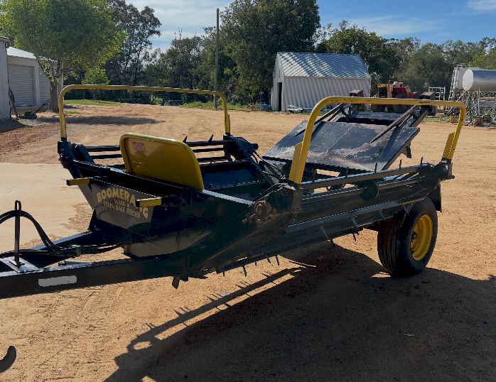 Boomerang MK4 Twin Bale Feeder