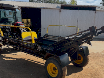 Boomerang MK4 Twin Bale Feeder