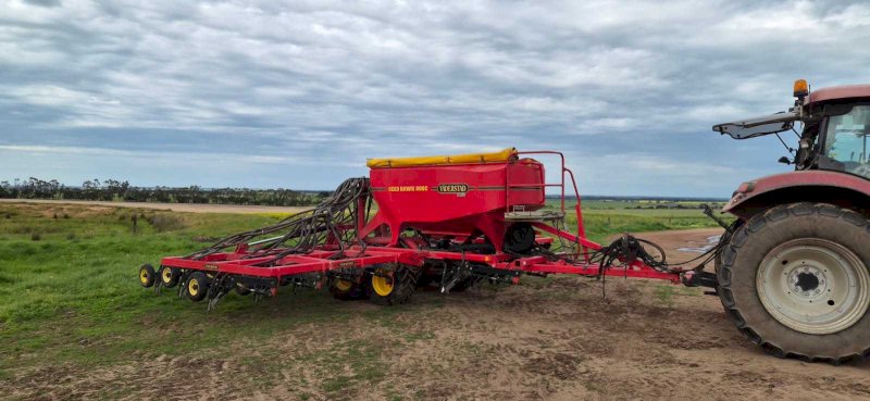 2011 Seed Hawk 800C 8Mtr Air Seeder