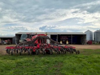 2011 Seed Hawk 800C 8Mtr Air Seeder
