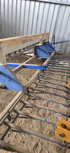 Davimac 20 run Band Seeder