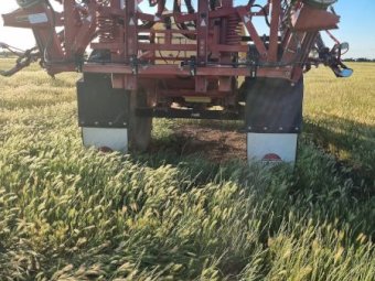 Hardi Navigator 3000 Boom Spray