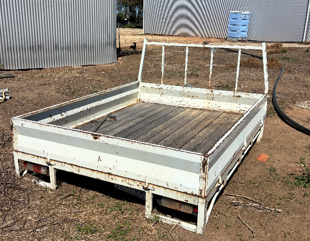 Ute Steel Tray