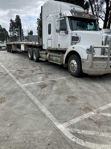 2011 Freightliner Coronado Prime Mover With Haulmark 45Ft Trailer