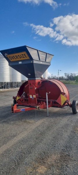 2009 Mainero 2230 Grainbag Inloader