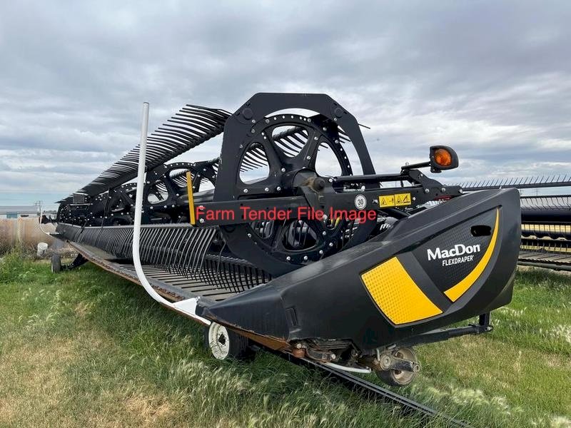 2019  MacDon FD 140 Draper Front