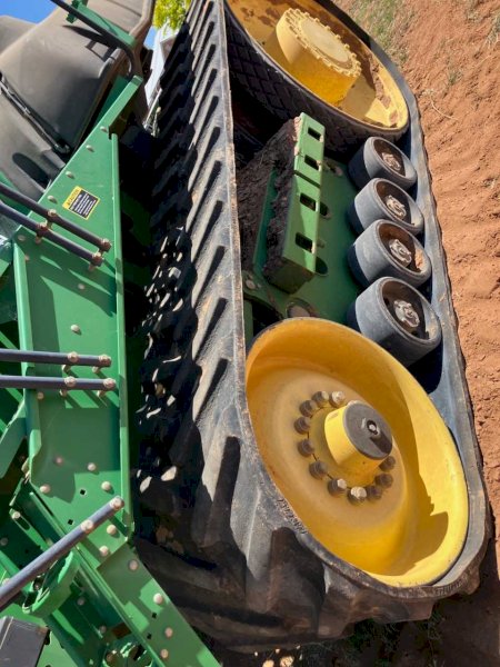 WANTED  John Deere 9300T Tracks
