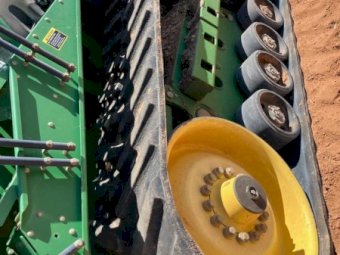 WANTED  John Deere 9300T Tracks