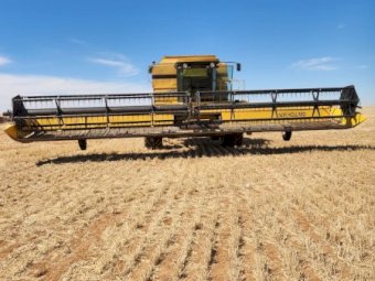 New Holland TR97 Header with Front and Trailer