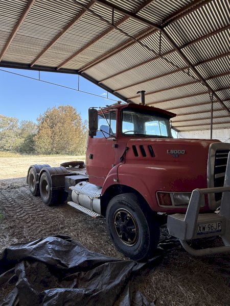 1993 Ford L9000