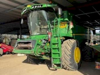 2018 John Deere S680 Header With 640D Front / Trailer