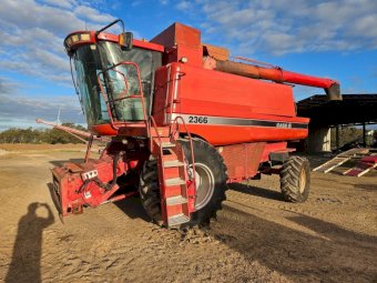 1997 Case IH 2366 Header With1010 30ft Front