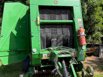 John Deere 467 Silage Special Round Baler