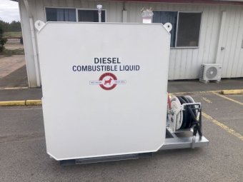 4500L Red Dog Truck Mounted Diesel Tank