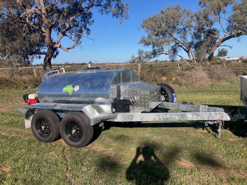 2200L Red Dog Fire Fighting Trailer