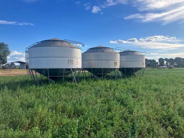 3 X H.E Silos 30T Field Bins