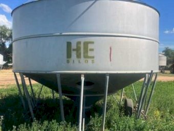 3 X H.E Silos 30T Field Bins