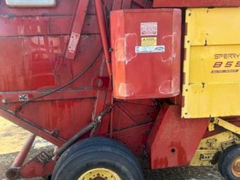 New Holland 855 Round Baler