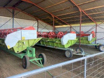 3 X Claas 204 Mega Headers With 30Ft Fronts With Trailers