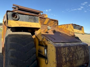 1982 John Deere 862 Scraper