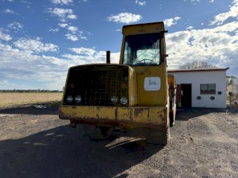 1982 John Deere 862 Scraper