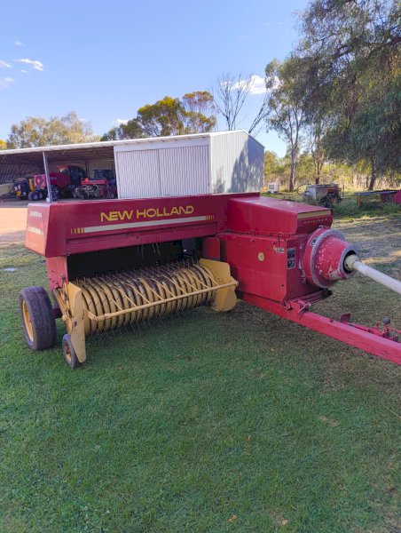 New Holland  Super 417  Small Square Baler