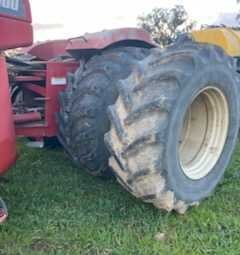 Versatile 400HP Tractor With Equalizer 12Mtr Bar and Cart