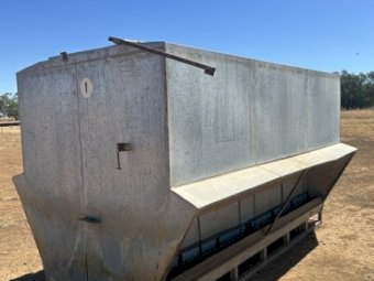 8MT Sheep Feeder