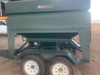Paton Feed Out Wagon 