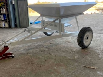 Crump Kurrajong 1000 Fertilizer Spreader