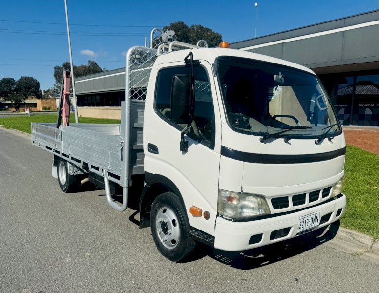 2010 Hino 300 Tray Truck