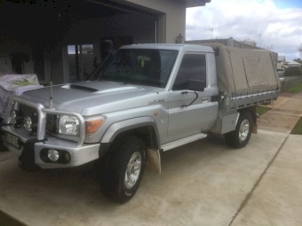 2010 Toyota Landcruiser GXL Diesel 5 Litre V8