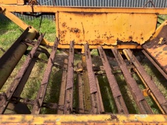 Hay Feeder Buggy