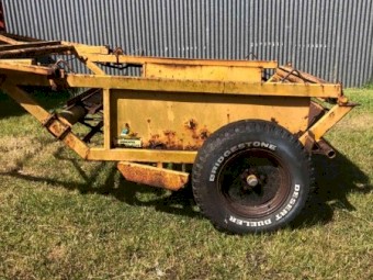 Hay Feeder Buggy