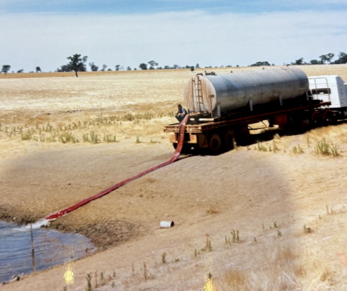 30000L water cart and flat top
