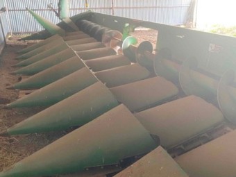 2009 John Deere 612C Corn Front
