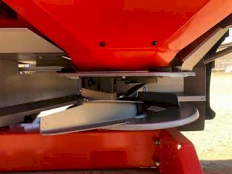 Kuhn Axis 30.1 W Spreader