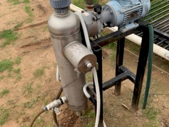 Pump/Tank on stand