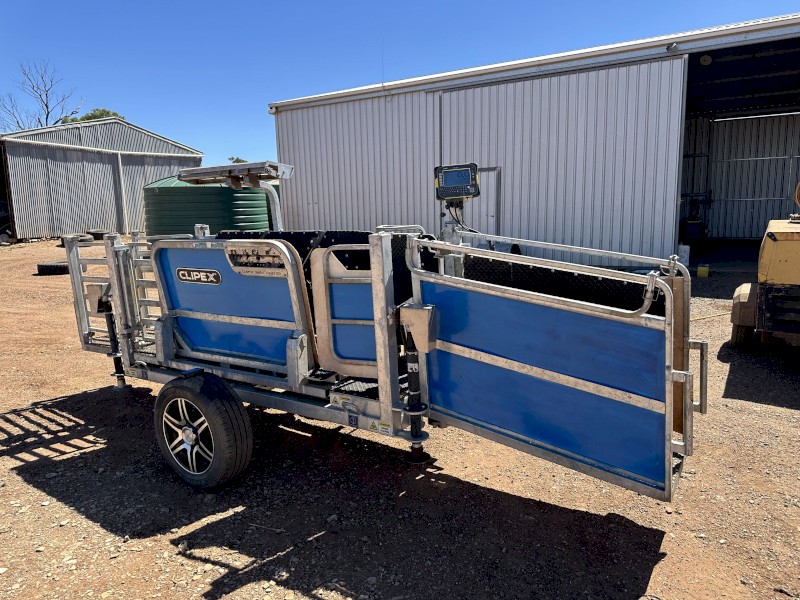 Clipex Sheep Handler