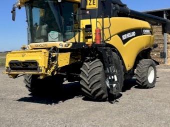 New Holland CX860 Header