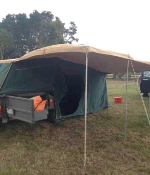 2011 AUSSIE CAMPER TRAILER