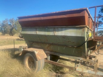 Manure Spreader 
