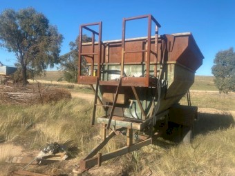 Manure Spreader 